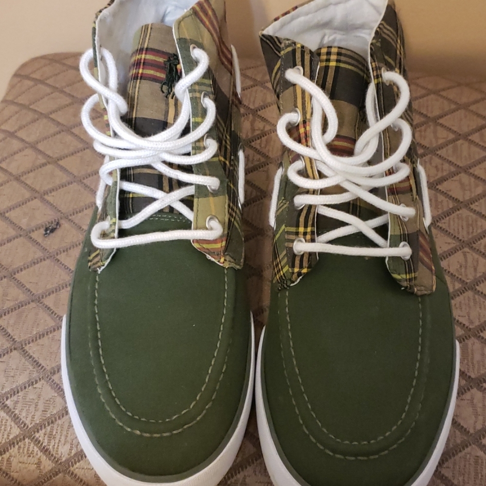 Mens chuck